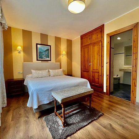Hotel La Rivera Arenas De Cabrales Dış mekan fotoğraf