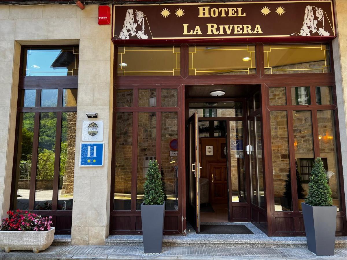 Hotel La Rivera Arenas De Cabrales Dış mekan fotoğraf