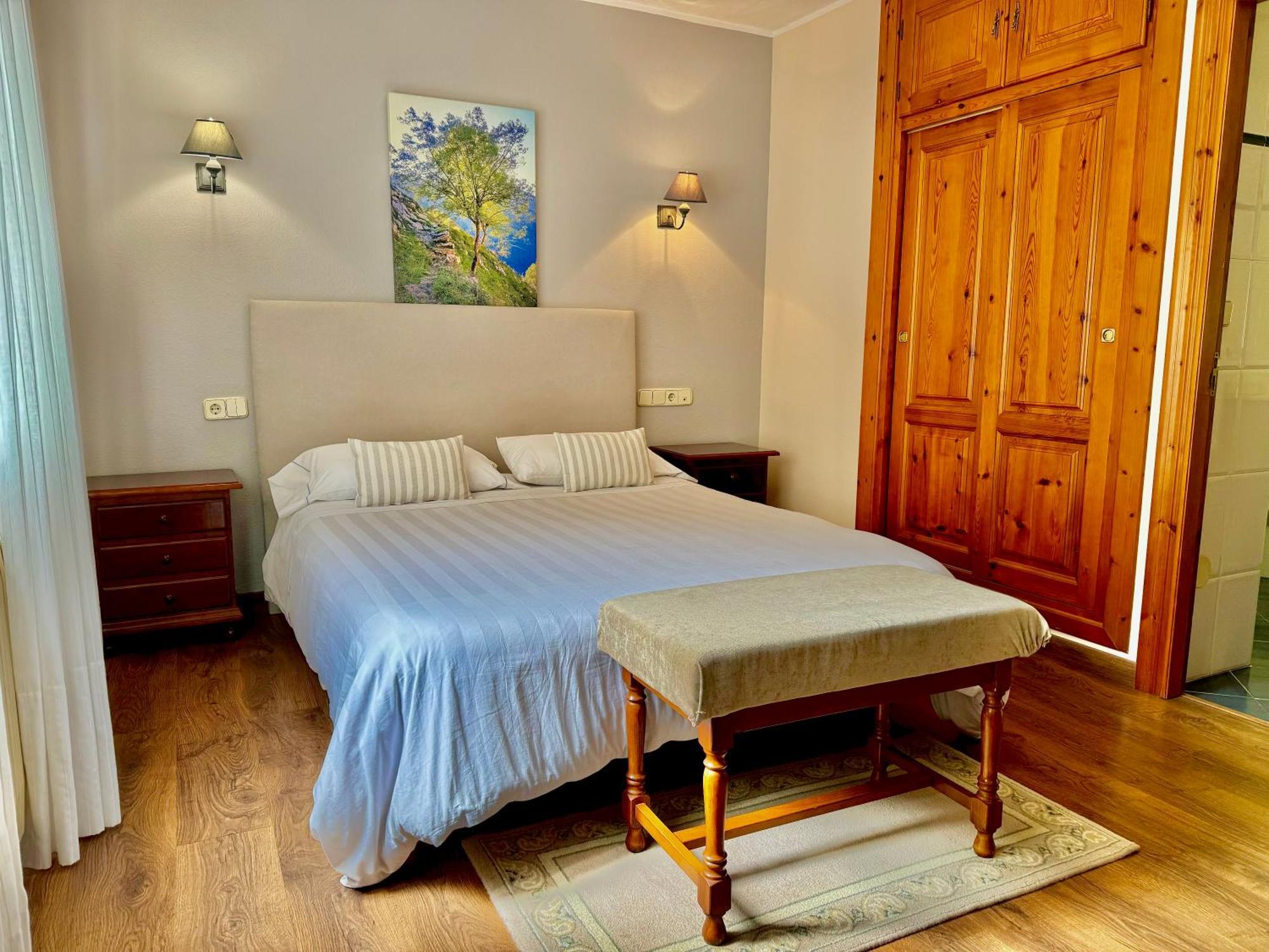 Hotel La Rivera Arenas De Cabrales Dış mekan fotoğraf