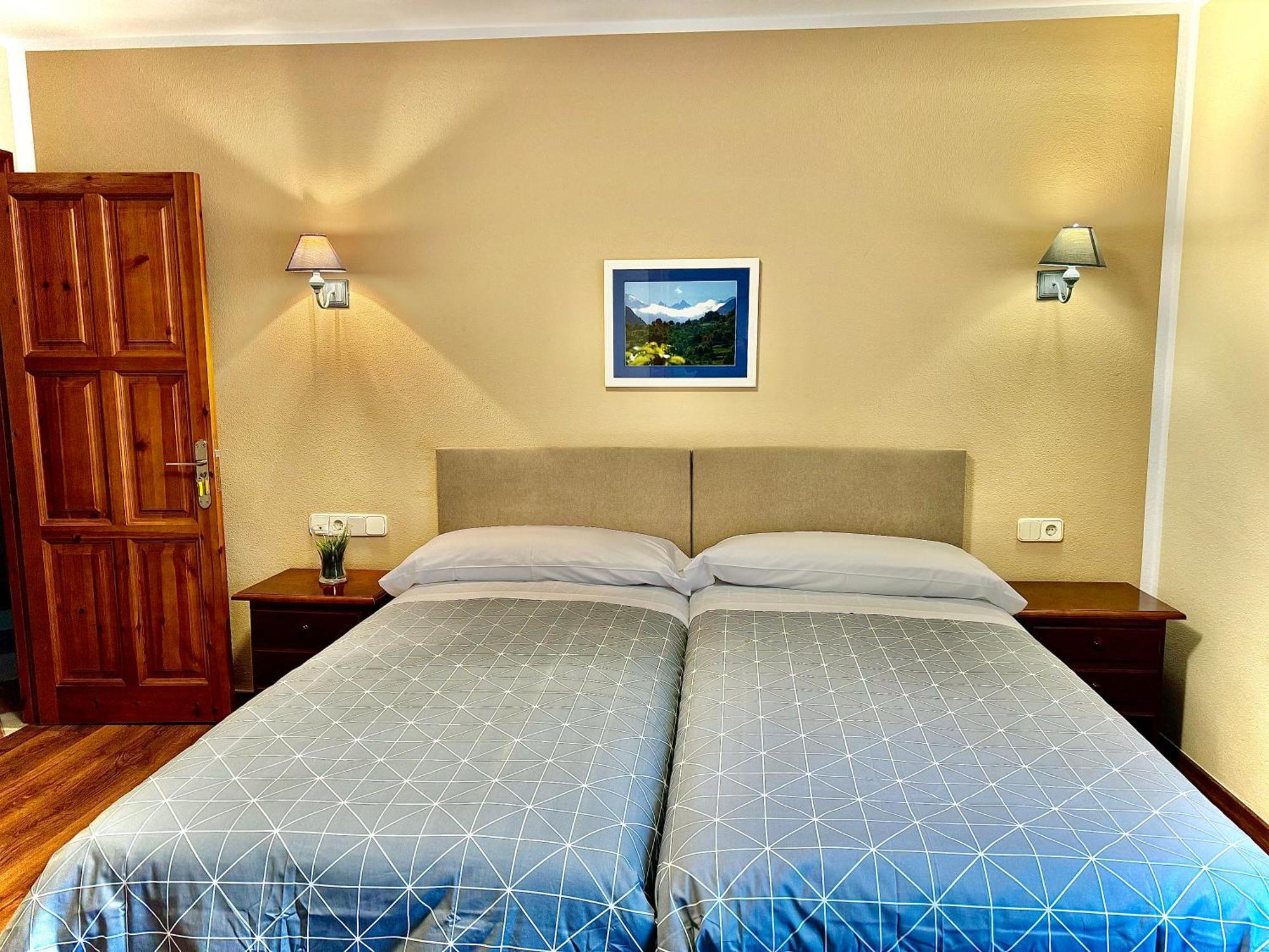 Hotel La Rivera Arenas De Cabrales Dış mekan fotoğraf