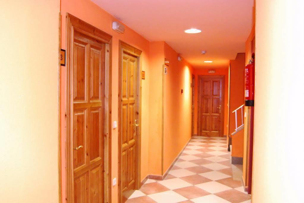 Hotel La Rivera Arenas De Cabrales Dış mekan fotoğraf