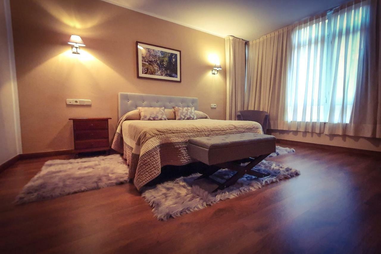 Hotel La Rivera Arenas De Cabrales Dış mekan fotoğraf